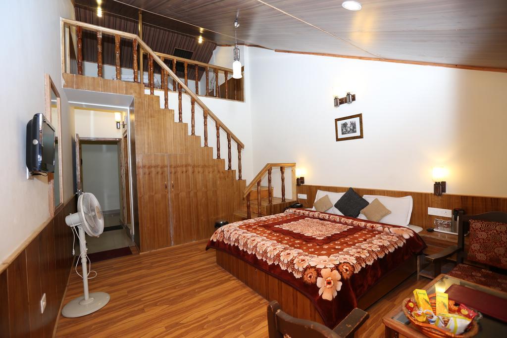 Hotel Natraj Manali Dharamshala Ruang foto