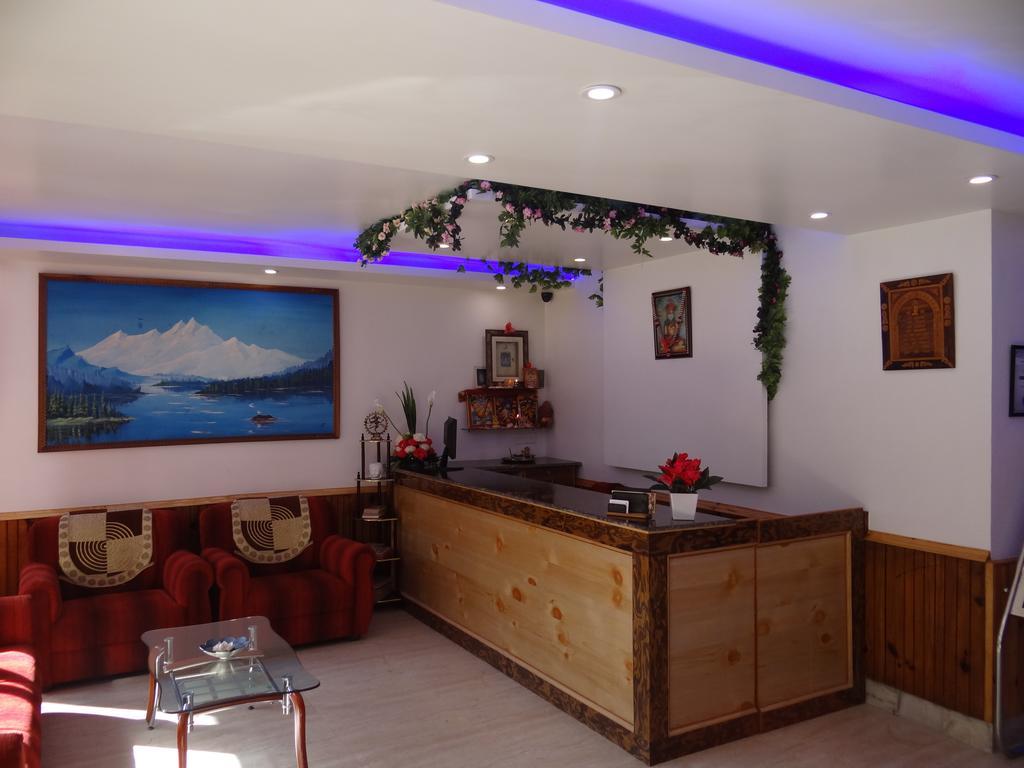 Hotel Natraj Manali Dharamshala Bagian luar foto